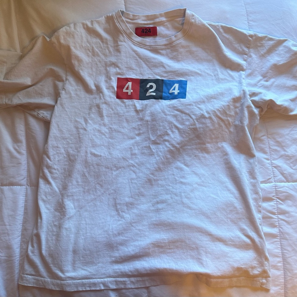 424 white shirt.  Thick cotton